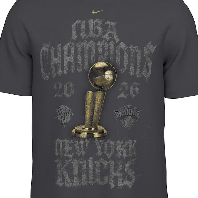 53年振りNBAファイナル優勝 海外取寄 ナイキ Tシャツ ニューヨーク ニックス 2026 NBA FINALS CHAMPIONS LIMITED EDITION LOCKER ROOM T-SHIRT GREY