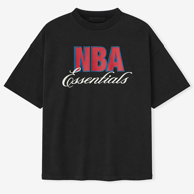 海外取寄 NBAコラボ フィアーオブゴッド エッセンシャルズ NBA LOGO SPORT T-SHIRT