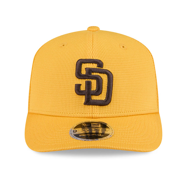 ニューエラ キャップ 9SEVENTY サンディエゴ パドレス 2025 MLB SPRING TRAINING BP STRETCH MESH SNAPBACK CAP GOLD