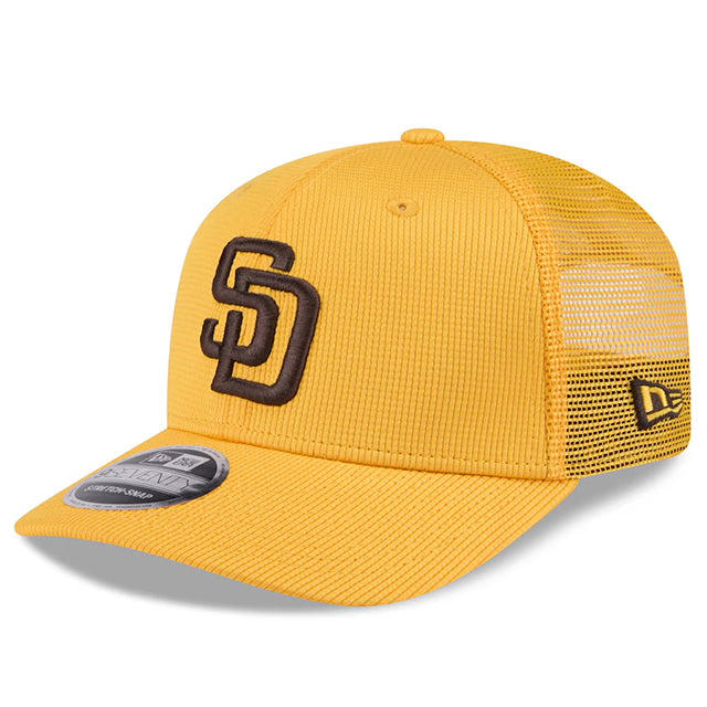 ニューエラ キャップ 9SEVENTY サンディエゴ パドレス 2025 MLB SPRING TRAINING BP STRETCH MESH SNAPBACK CAP GOLD