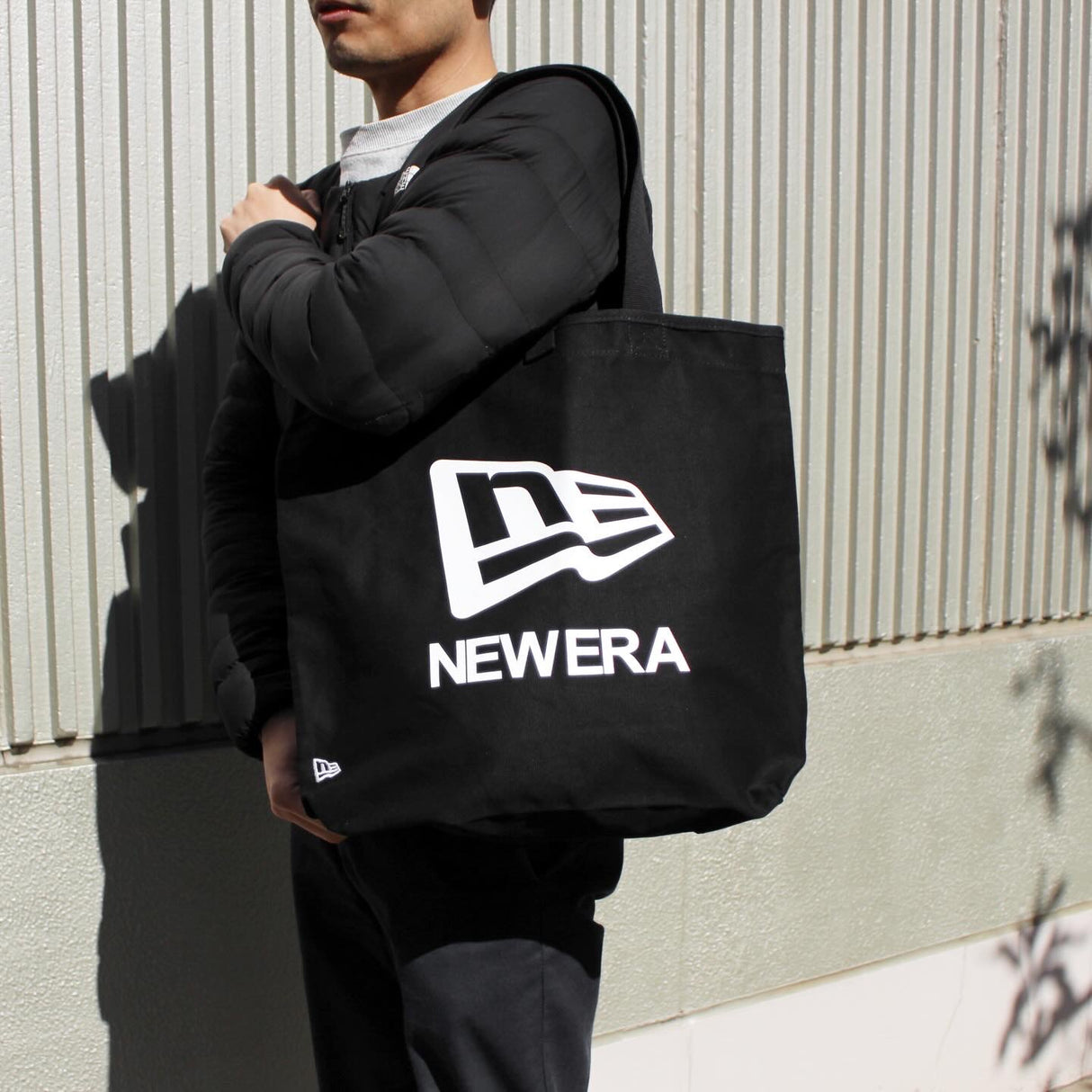 ニューエラ ライト トートバッグ 14L CANVAS TOTE BAG FLAG LOGO BLACK