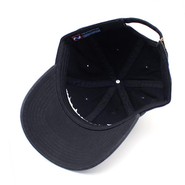 ニューハッタン キャップ ストラップバック コンプトン OLD ENGLISH STRAPBACK CAP BLACK WHITE