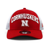 ニューエラ 9FORTY メッシュキャップ ネブラスカ コーンハスカーズ NCAA TEAM TITLE TRUCKER MESH CAP RED NEW ERA NEBRASKA CORNHUSKERS