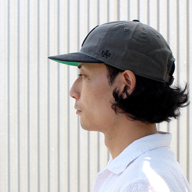 アメリカンニードル キャップ ニューヨーク ブラックヤンキース LINE OUT STRAPBACK CAP DARK GREEN-BLACK