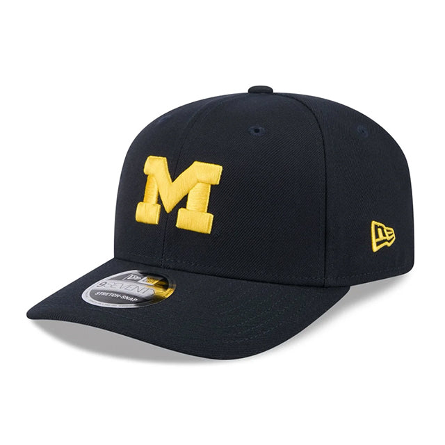ニューエラ キャップ 9SEVENTY ストレッチ スナップバック ミシガン ウォルバリンズ NCAA STRETCH SNAPBACK CAP NAVY