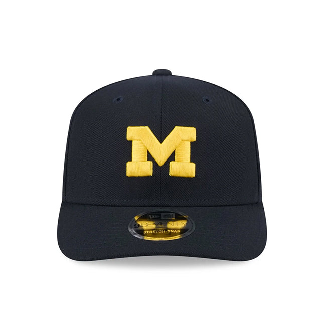 ニューエラ キャップ 9SEVENTY ストレッチ スナップバック ミシガン ウォルバリンズ NCAA STRETCH SNAPBACK CAP NAVY