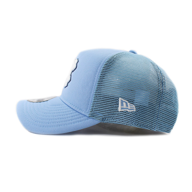 ニューエラ メッシュキャップ 9FORTY ノースカロライナ ターヒールズ NCAA A-FRAME TRUCKER MESH CAP LIGHT BLUE