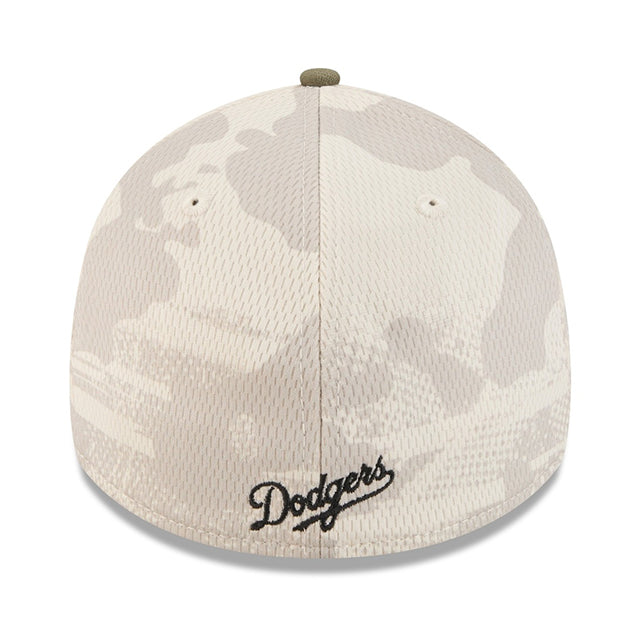 海外取寄 ニューエラ キャップ 39THIRTY ロサンゼルス ドジャース 2025 MLB ARMED FORCES STARS N STRIPES FLEX FIT LT BEIGE OLIVE