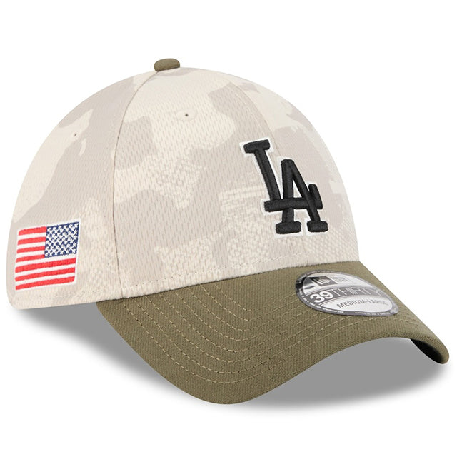 海外取寄 ニューエラ キャップ 39THIRTY ロサンゼルス ドジャース 2025 MLB ARMED FORCES STARS N STRIPES FLEX FIT LT BEIGE OLIVE
