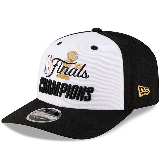 海外取寄 ニューエラ キャップ 9SEVENTY ストレッチ スナップバック オクラホマシティ サンダー 2025 NBA FINALS CHAMPIONS PARADE STRETCH SNAPBACK CAP WHITE BLACK