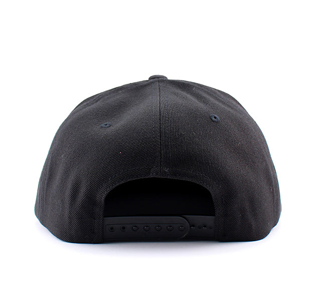 JAPAN CITY-SERIES TOKYO OLD ENGLISH SNAPBACK CAP BLACK