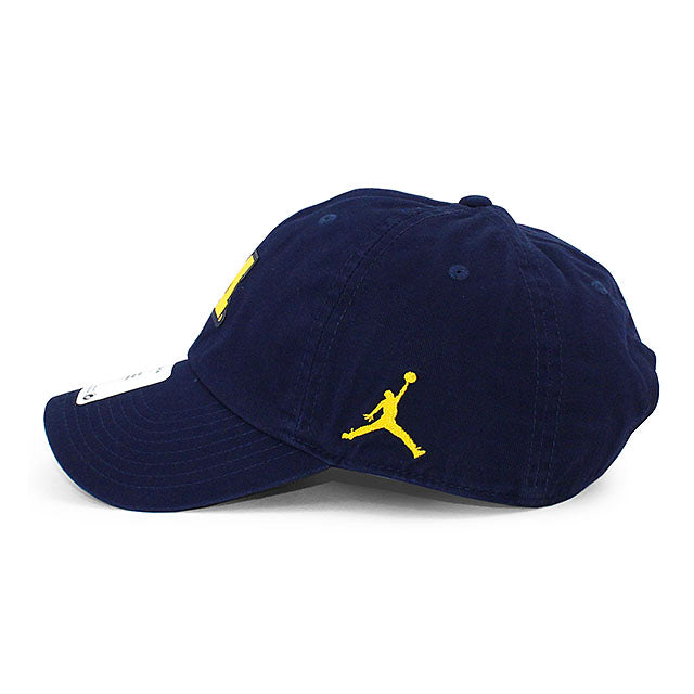 ジョーダンブランド キャップ ミシガン ウォルバリンズ NCAA CLUB PERF STRAPBACK CAP NAVY