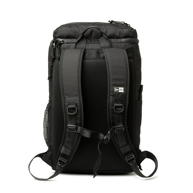 ニューエラ ボックスパック 32L BOX PACK PRINT LOGO OUTLINE BLACK