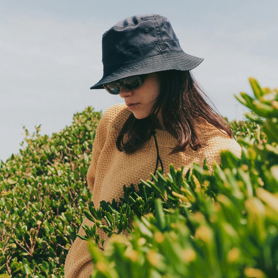 ニューエラ リバーシブル パッカブル バケットハット SOFTNESS OF THE DIRECTED BY KEIKO HITOTSUYAMA REVERSIBLE PACKABLE BUCKET-01 HAT NAVY-BLACK