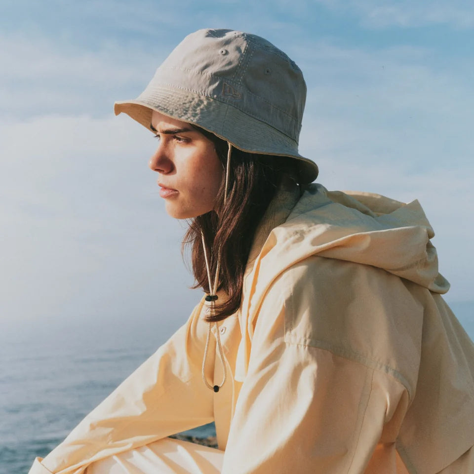 ニューエラ リバーシブル パッカブル バケットハット SOFTNESS OF THE DIRECTED BY KEIKO HITOTSUYAMA REVERSIBLE PACKABLE BUCKET-01 HAT GREIGE-BEIGE