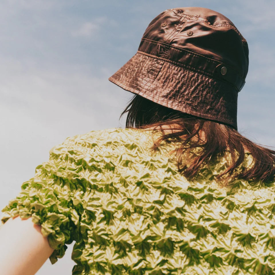 ニューエラ セーラーブリム バケットハット SOFTNESS OF THE DIRECTED BY KEIKO HITOTSUYAMA SAILOR BRIM BUCKET-01 HAT BROWN