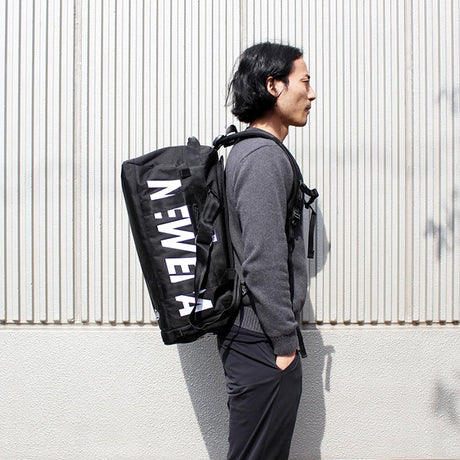 ニューエラ クラブ ダッフルバッグ 50L 2WAY PRINT LOGO CLUB DUFFLE BAG BLACK