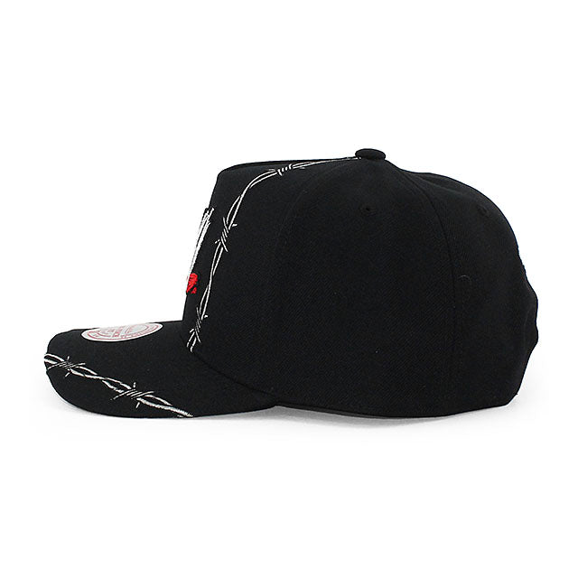 ミッチェル&ネス WWE キャップ WIRE PRO PINCH SNAPBACK CAP BLACK