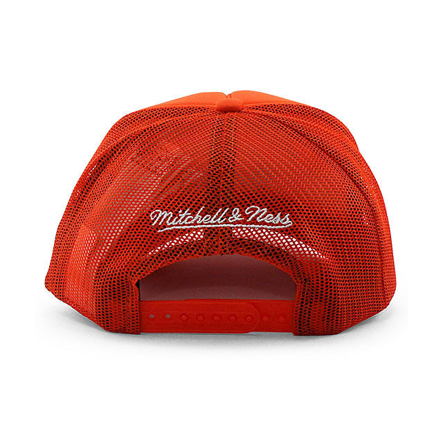 ストーン コールド スティーブ オースチン 30周年記念モデル ミッチェル&ネス WWE メッシュキャップ 3:16 TRUCKER MESH CAP ORANGE
