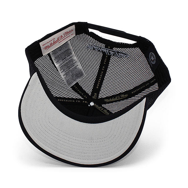 ストーン コールド スティーブ オースチン 30周年記念モデル ミッチェル&ネス WWE メッシュキャップ 30TH TRUCKER MESH CAP BLACK