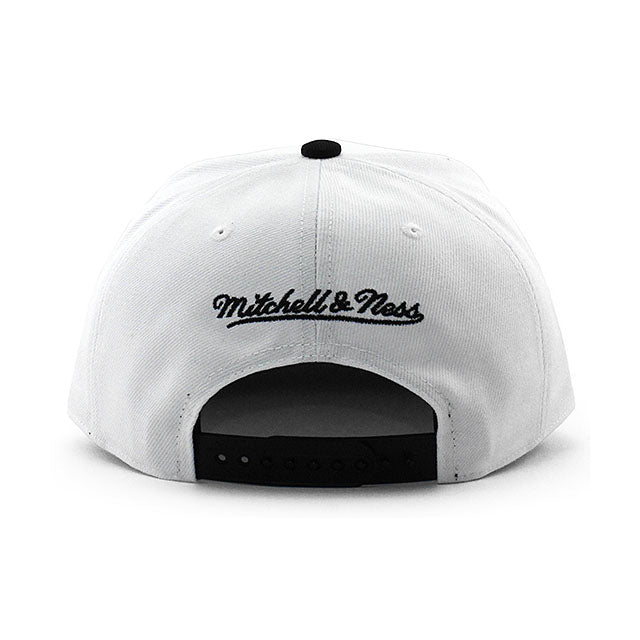 レッスルマニア42モデル ミッチェル&ネス WWE キャップ WRESTLEMANIA 42 VEGAS PRO PINCH SNAPBACK CAP WHITE
