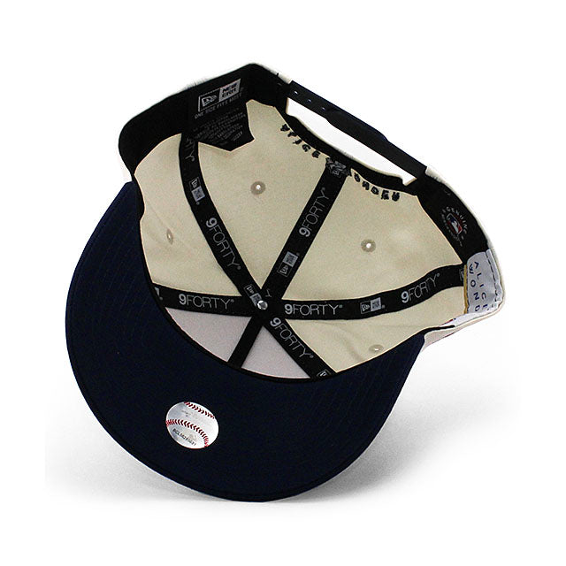 ニューエラ キャップ 9FORTY アリス & ワンダー シカゴ カブス MLB A-FRAME SNAPBACK CAP CREAM