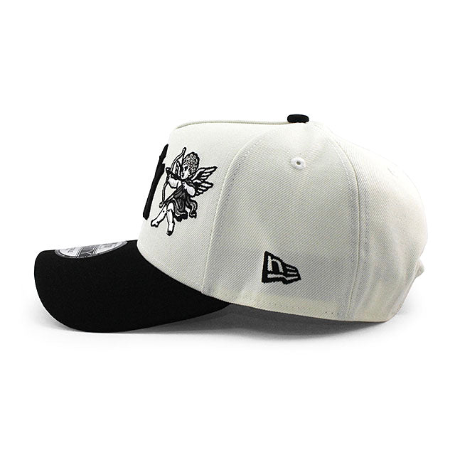 ニューエラ キャップ 9FORTY ニューヨーク ヤンキース MLB CUPID 2000 WORLD SERIES SUBWAY SERIES GREY BOTTOM A-FRAME SNAPBACK CAP CREAM