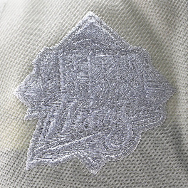 ニューエラ キャップ 9FORTY ニューヨーク ヤンキース MLB 1999 WORLD SERIES GREY BOTTOM A-FRAME SNAPBACK CAP CREAM