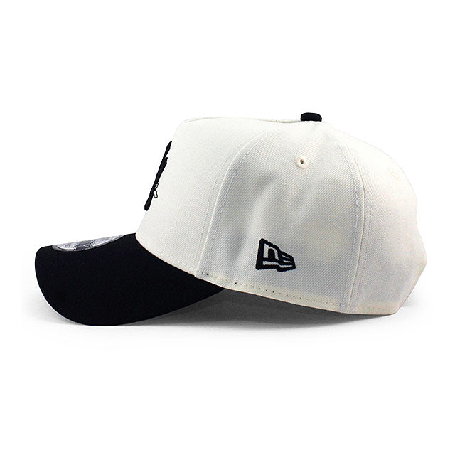 ニューエラ キャップ 9FORTY ニューヨーク ヤンキース MLB 2000 WORLD SERIES GREY BOTTOM A-FRAME SNAPBACK CAP CREAM