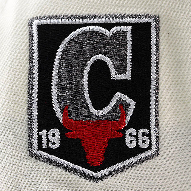 ニューエラ キャップ 9FORTY シカゴ ブルズ NBA 1966 INAUGURAL SEASON GREY BOTTOM A-FRAME SNAPBACK CAP CREAM