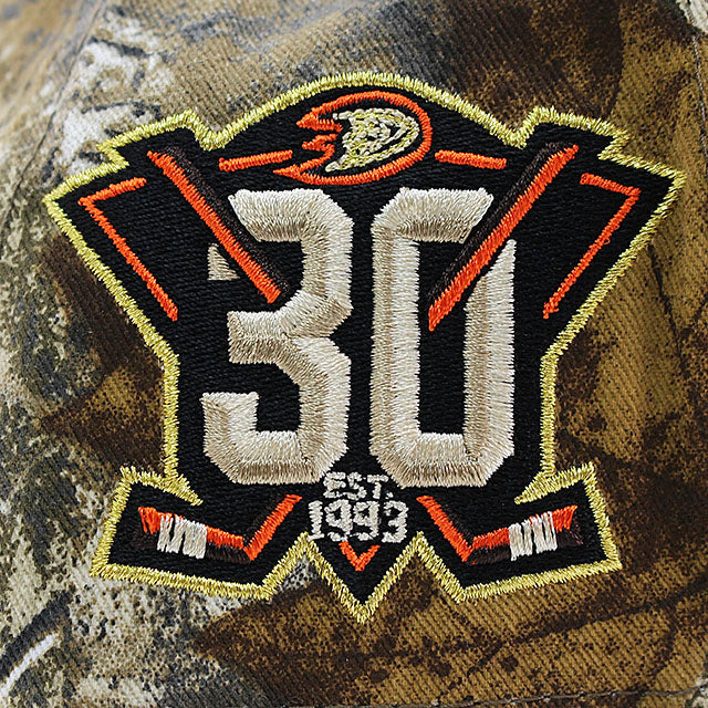 ニューエラ キャップ 9FORTY アナハイム ダックス NHL 30TH GREY BOTTOM A-FRAME SNAPBACK CAP REAL TREE CAMO