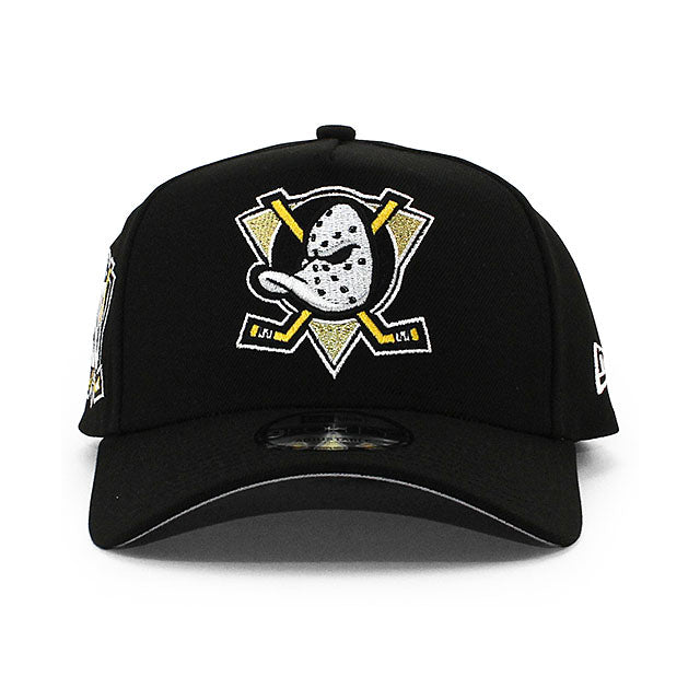 ニューエラ キャップ 9FORTY アナハイム ダックス NHL 30TH GREY BOTTOM A-FRAME SNAPBACK CAP BLACK