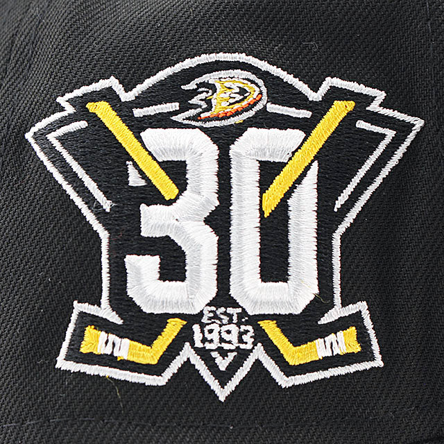 ニューエラ キャップ 9FORTY アナハイム ダックス NHL 30TH GREY BOTTOM A-FRAME SNAPBACK CAP BLACK