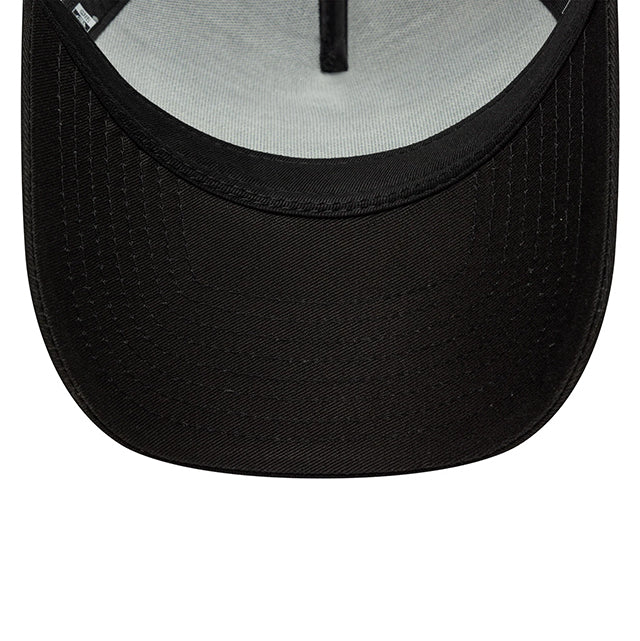 ニューエラ メッシュキャップ ビザ キャッシュアップ RB フォーミュラワン チーム SEASONAL E-FRAME TRUCKER MESH CAP BLACK-WHITE
