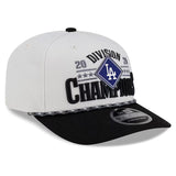 地区優勝モデル 海外取寄 ニューエラ キャップ 9SEVENTY ロサンゼルス ドジャース 2026 NATIONAL LEAGUE WEST DIVISION CHAMPIONS LOCKER ROOM SNAPBACK CAP WHITE