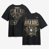 ワールドシリーズ優勝記念ロッカールームモデル 海外取寄 ミルウォーキー ブルワーズ Tシャツ 2026 WORLD SERIES CHAMPIONS LOCKER ROOM T-SHIRT BLACK