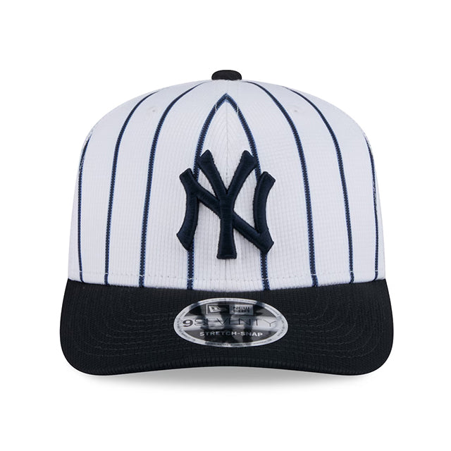 ニューエラ キャップ 9SEVENTY ストレッチ スナップバック ニューヨーク ヤンキース 2025 MLB SPRING TRAINING BP STRETCH MESH SNAPBACK CAP WHITE-NAVY