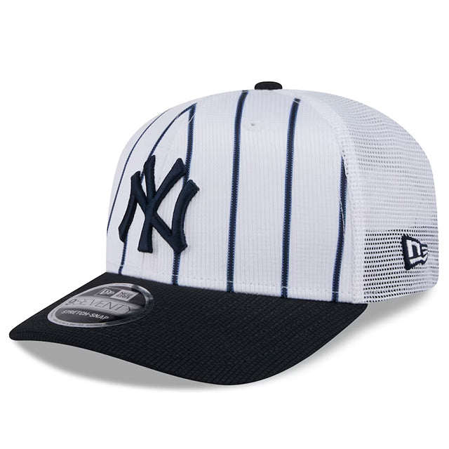 ニューエラ キャップ 9SEVENTY ストレッチ スナップバック ニューヨーク ヤンキース 2025 MLB SPRING TRAINING BP STRETCH MESH SNAPBACK CAP WHITE-NAVY