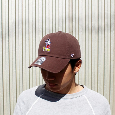 47ブランド キャップ ミッキーマウス CLEAN-UP STRAPBACK CAP BROWN