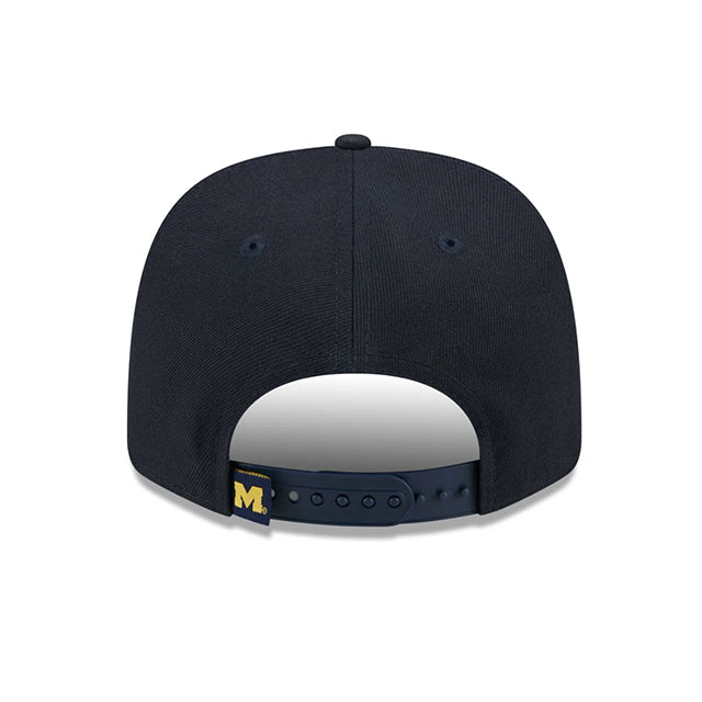 ニューエラ キャップ 9SEVENTY ストレッチ スナップバック ミシガン ウォルバリンズ NCAA STRETCH SNAPBACK CAP NAVY