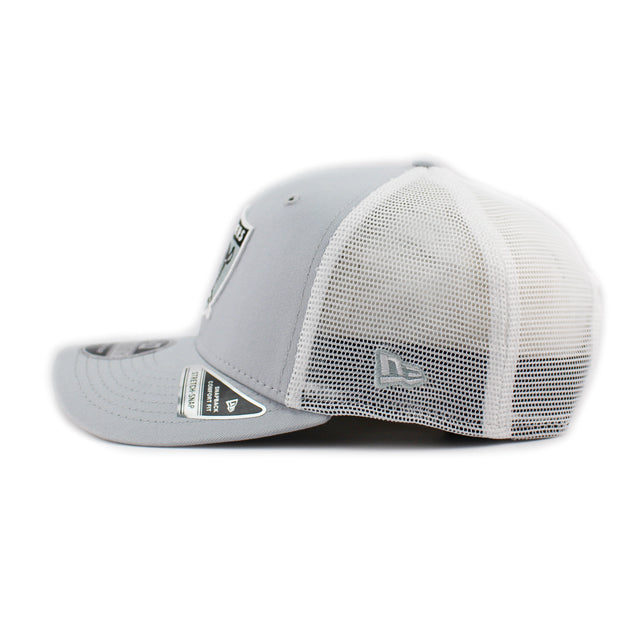 ラスベガス・レイダース　9FIFTY　グレー＆シルバーロゴ　スナップバックキャッ ニューエラ キャップ 9SEVENTY ストレッチ スナップバック