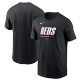 海外取寄 ナイキ 2025 スピードウェイ・クラシックモデル Tシャツ シンシナティ レッズ 2025 MLB SPEEDWAY CLASSIC WORDMARK T-SHIRT BLACK