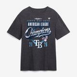 ア・リーグ優勝記念ロッカールームモデル 海外取寄 タンパベイ レイズ Tシャツ 2026 AMERICAN LEAGUE CHAMPIONS LOCKER ROOM T-SHIRT CHARCOAL