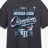 ア・リーグ優勝記念ロッカールームモデル 海外取寄 タンパベイ レイズ Tシャツ 2026 AMERICAN LEAGUE CHAMPIONS LOCKER ROOM T-SHIRT CHARCOAL