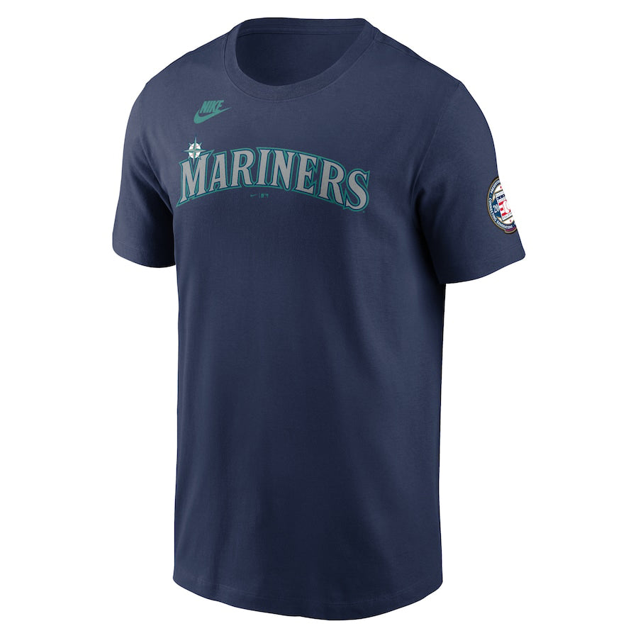 イチロー選手モデル 海外取寄 NIKE Tシャツ シアトル マリナーズ 2025 NATIONAL BASEBALL HALL OF FAME PLAYER NAME&NUMBER T-SHIRT NAVY