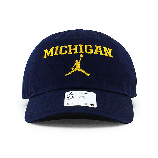 ジョーダン キャップ ミシガン ウォルバリンズ NCAA SIDELINE TRI-GLIDE STRAPBACK CAP NAVY