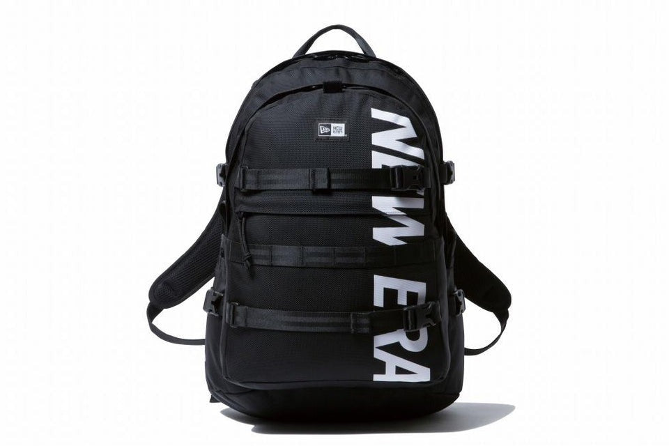 【極美品】ニューエラ　キャップクリップ付きキャリアパック　35l　NEW ERA NEW ERA - ニューエラ バックパック キャリアパック 35L