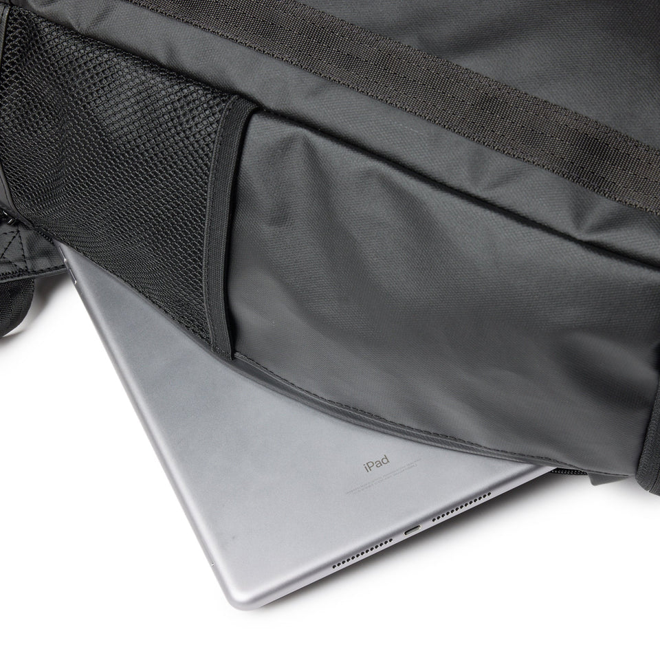 ニューエラ ボックスパック 25L BOX PACK MIDIUM TPU BLACK