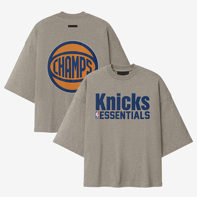 海外取寄 フィアーオブゴッド エッセンシャルズ Tシャツ ニューヨーク ニックス 2026 NBA FINALS CHAMPIONS MERCH T-SHIRT HEATHER GREY