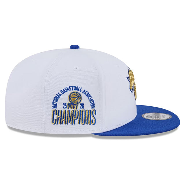 海外取寄 ニューエラ キャップ 9FIFTY ニューヨーク ニックス 2026 NBA FINALS CHAMPIONS RING CEREMONY SNAPBACK CAP WHITE-BLUE
